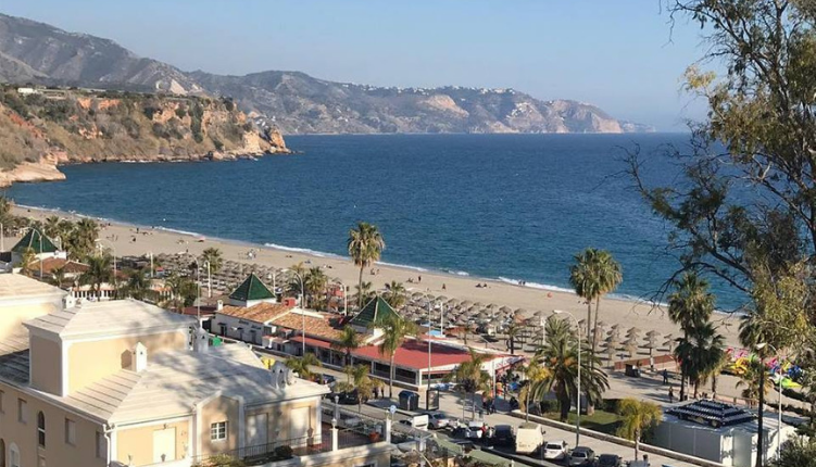 beaches that you cannot miss in Nerja