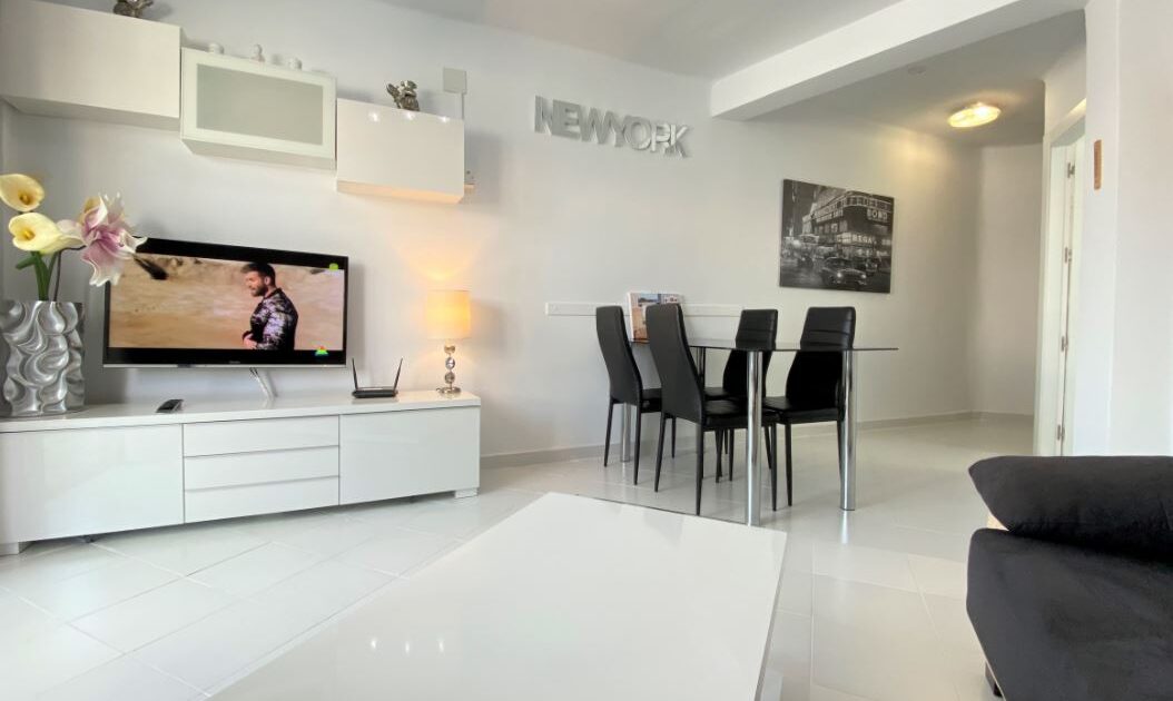 Muebles low cost y funcionales para alquilar tu apartamento en Nerja
