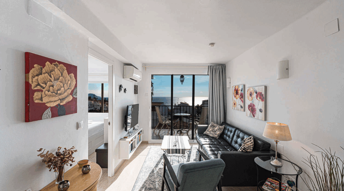 Glassed-in terrace with sea views at Miami 5 Seaview apartment in Nerja